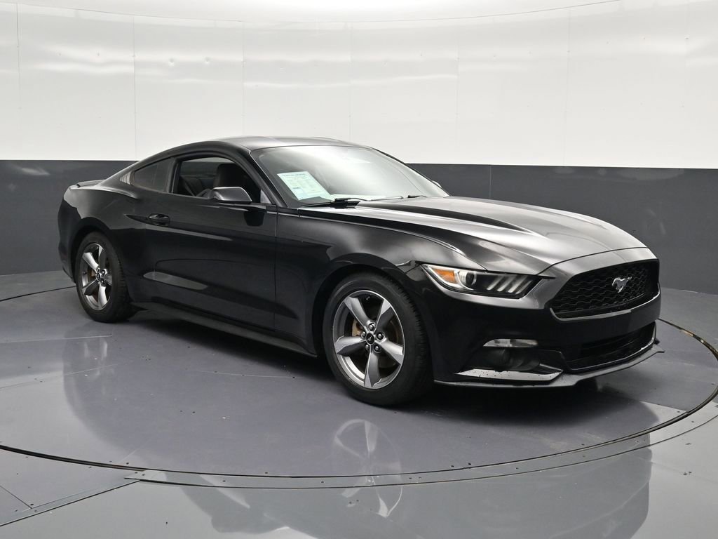Used 2016 Ford Mustang Coupe w/ Equipment Group 051A RWD image 5
