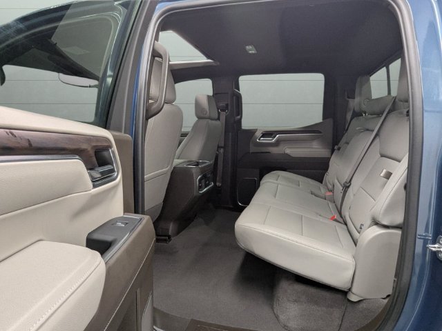 Used 2024 GMC Sierra 1500 SLT w/ SLT Premium Plus Package AWD/4WD image 25