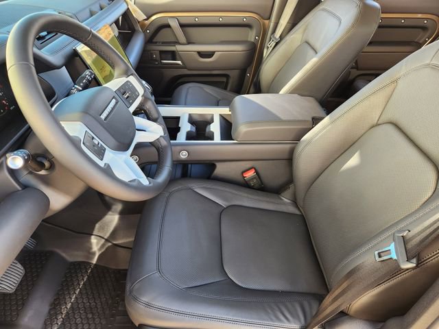 Used 2026 Land Rover Defender 110 S image 9
