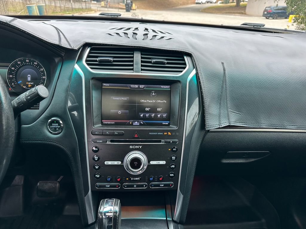 Used 2016 Ford Explorer Platinum image 57