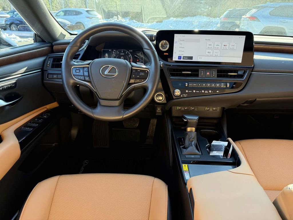 Used 2025 Lexus ES 350 w/ Premium Package image 8