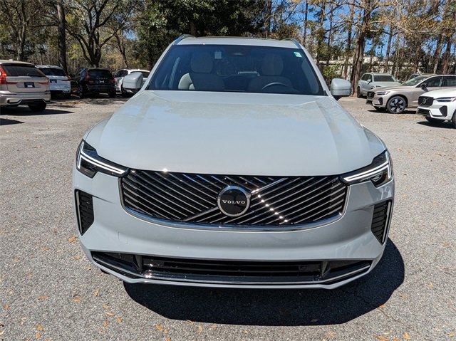 New 2025 Volvo XC90 B6 Core image 9