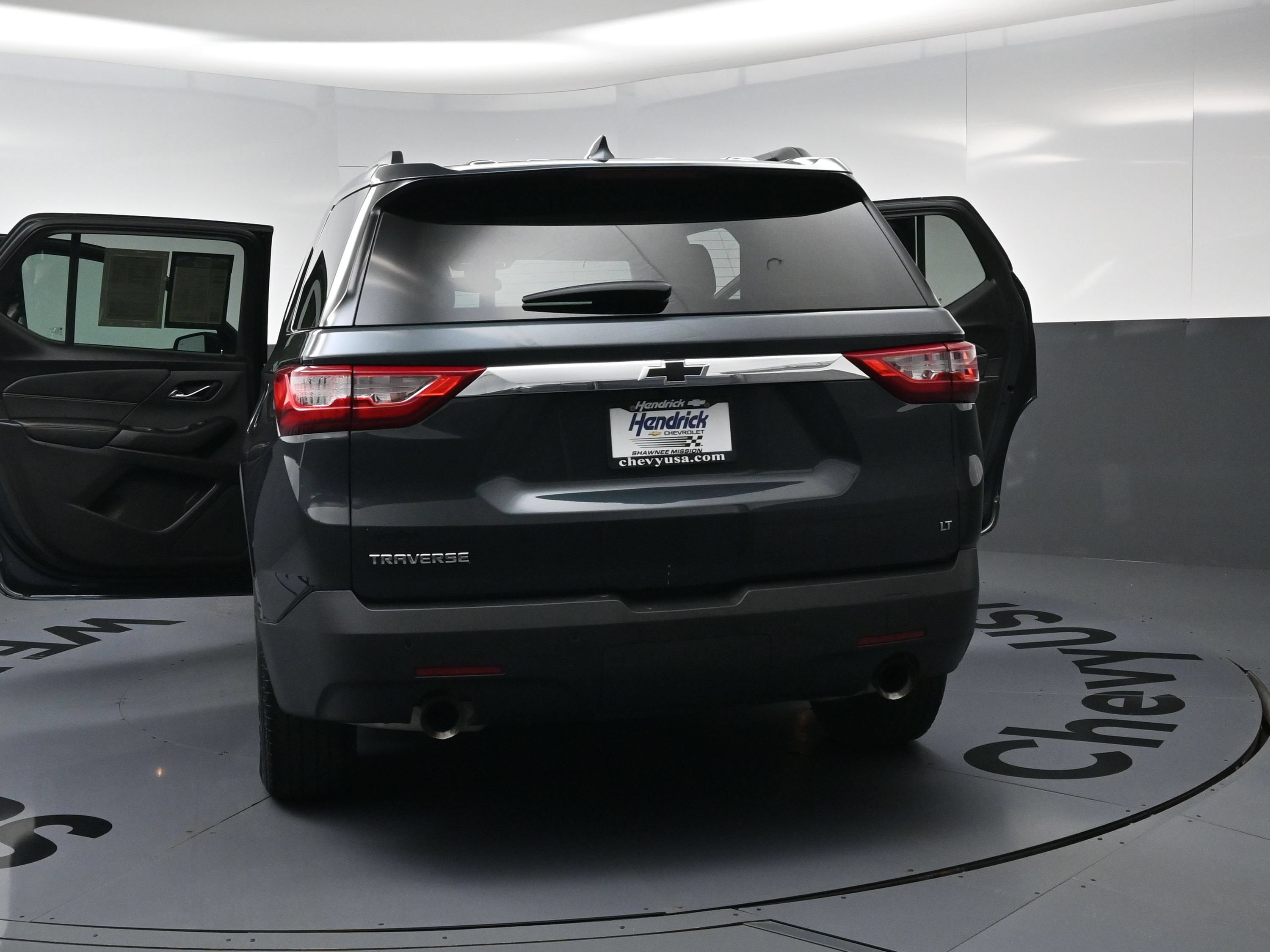 Used 2019 Chevrolet Traverse LT FWD image 27