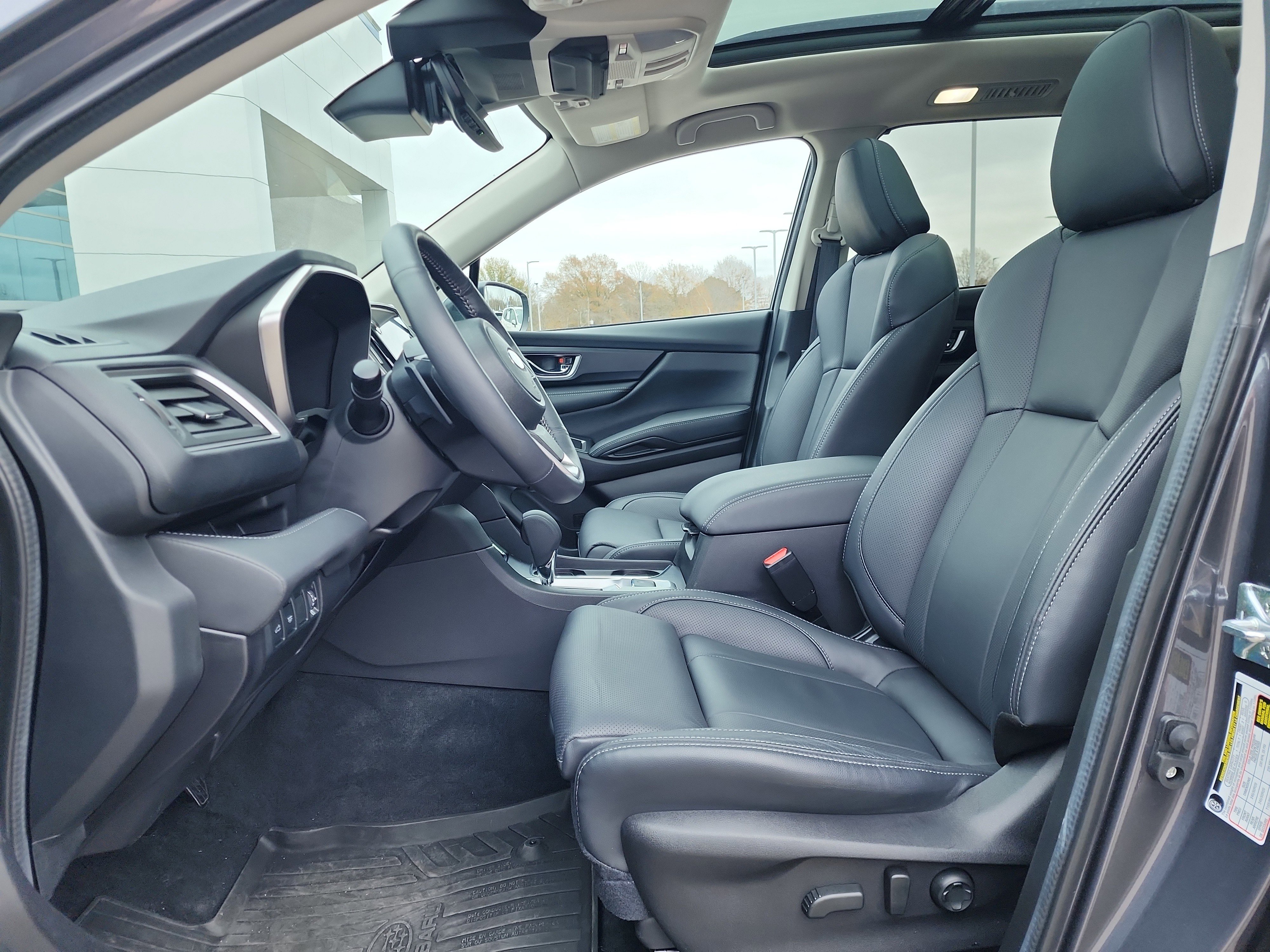 Certified 2025 Subaru Ascent Limited w/ Popular Package #1 image 10
