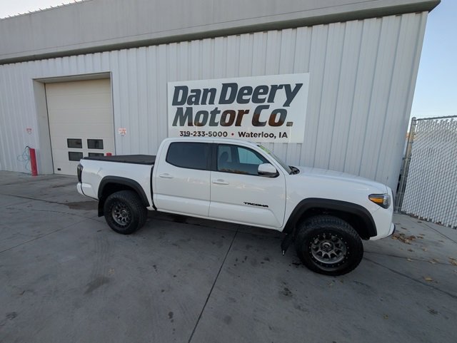 Used 2023 Toyota Tacoma TRD Off-Road image 33