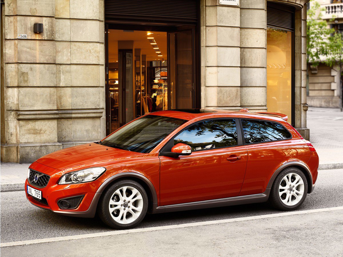 Used 2012 Volvo C30 FWD image 2