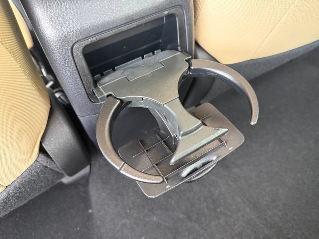 Used 2017 Toyota Corolla LE w/ Carpet Mat Package (TMS) FWD image 16