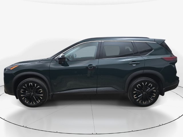 New 2027 Nissan Rogue Dark Armor FWD image 9