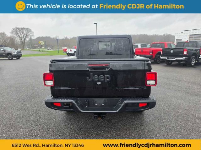 Used 2023 Jeep Gladiator Sport AWD/4WD image 6