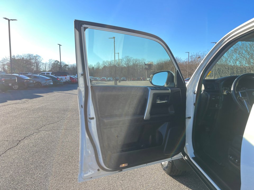 Used 2023 Toyota 4Runner SR5 Premium image 33