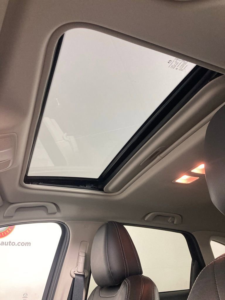 Used 2025 MAZDA CX-5 AWD 2.5 S w/ Preferred Package image 16