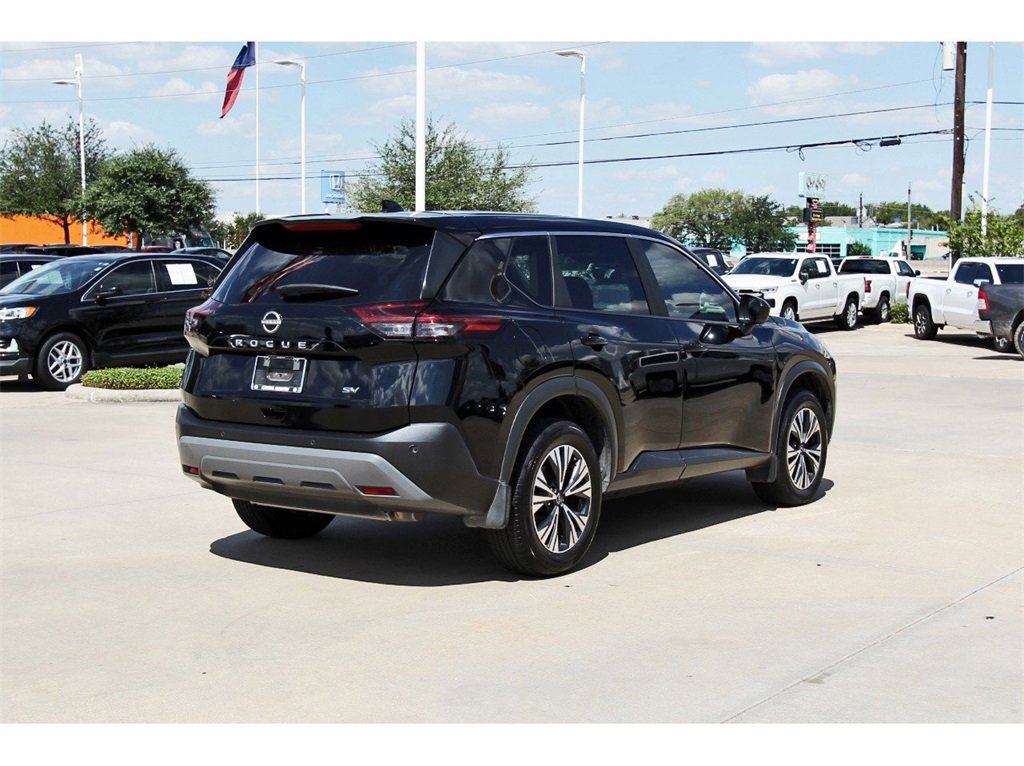 Used 2023 Nissan Rogue SV image 6