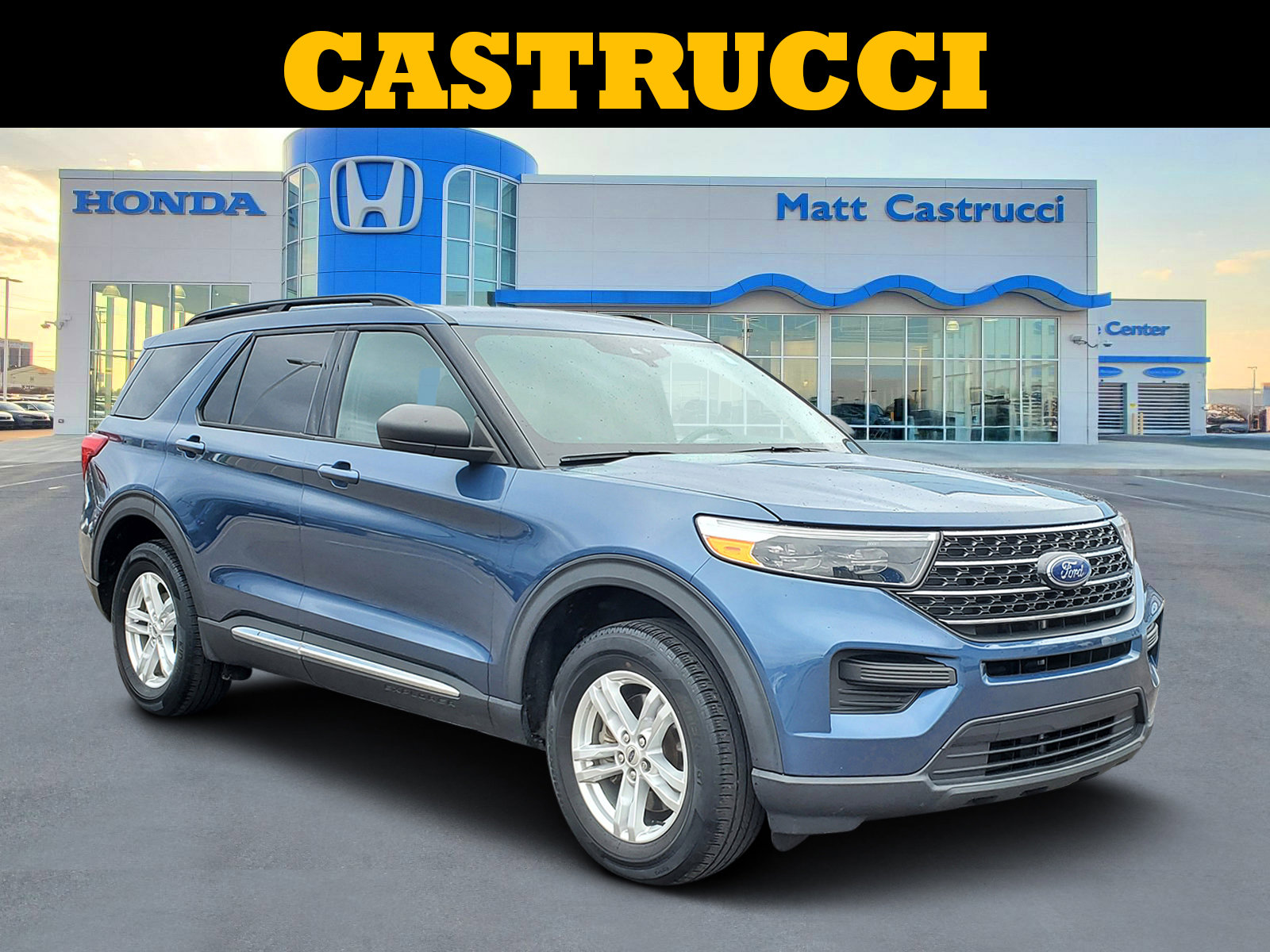 Used 2020 Ford Explorer XLT w/ Comfort Package image 1