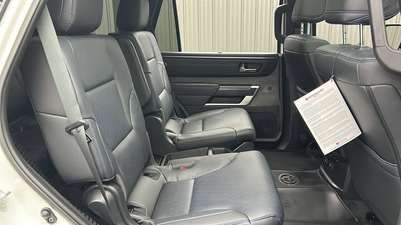 Used 2025 Toyota Sequoia Platinum image 41