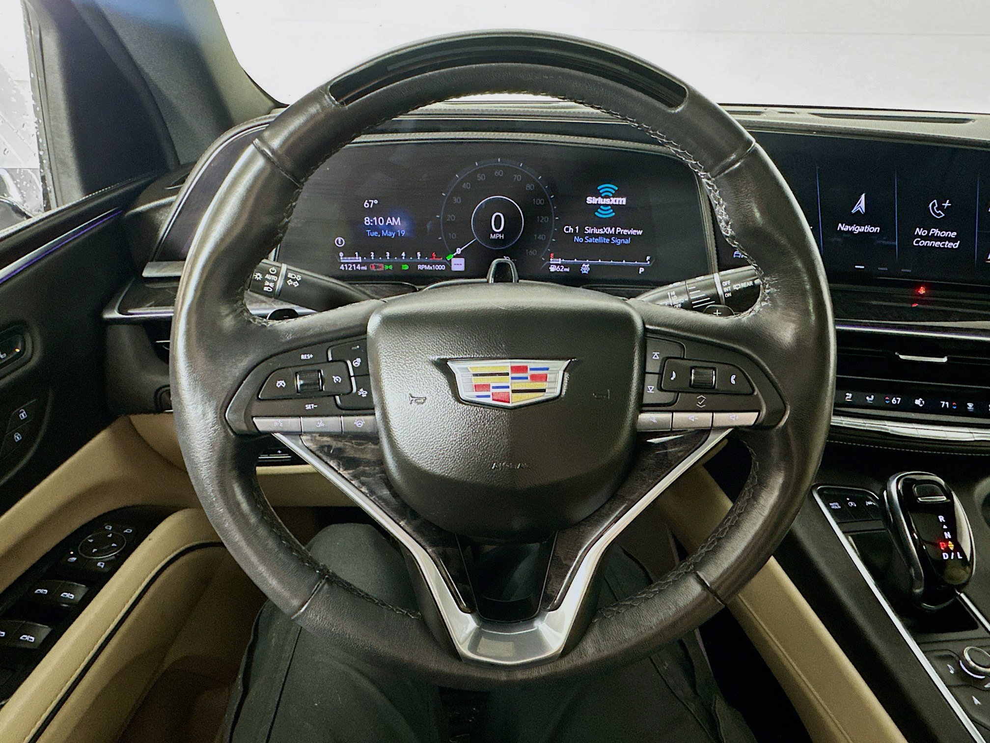 Used 2022 Cadillac Escalade Premium Luxury w/ Performance Package AWD/4WD image 11