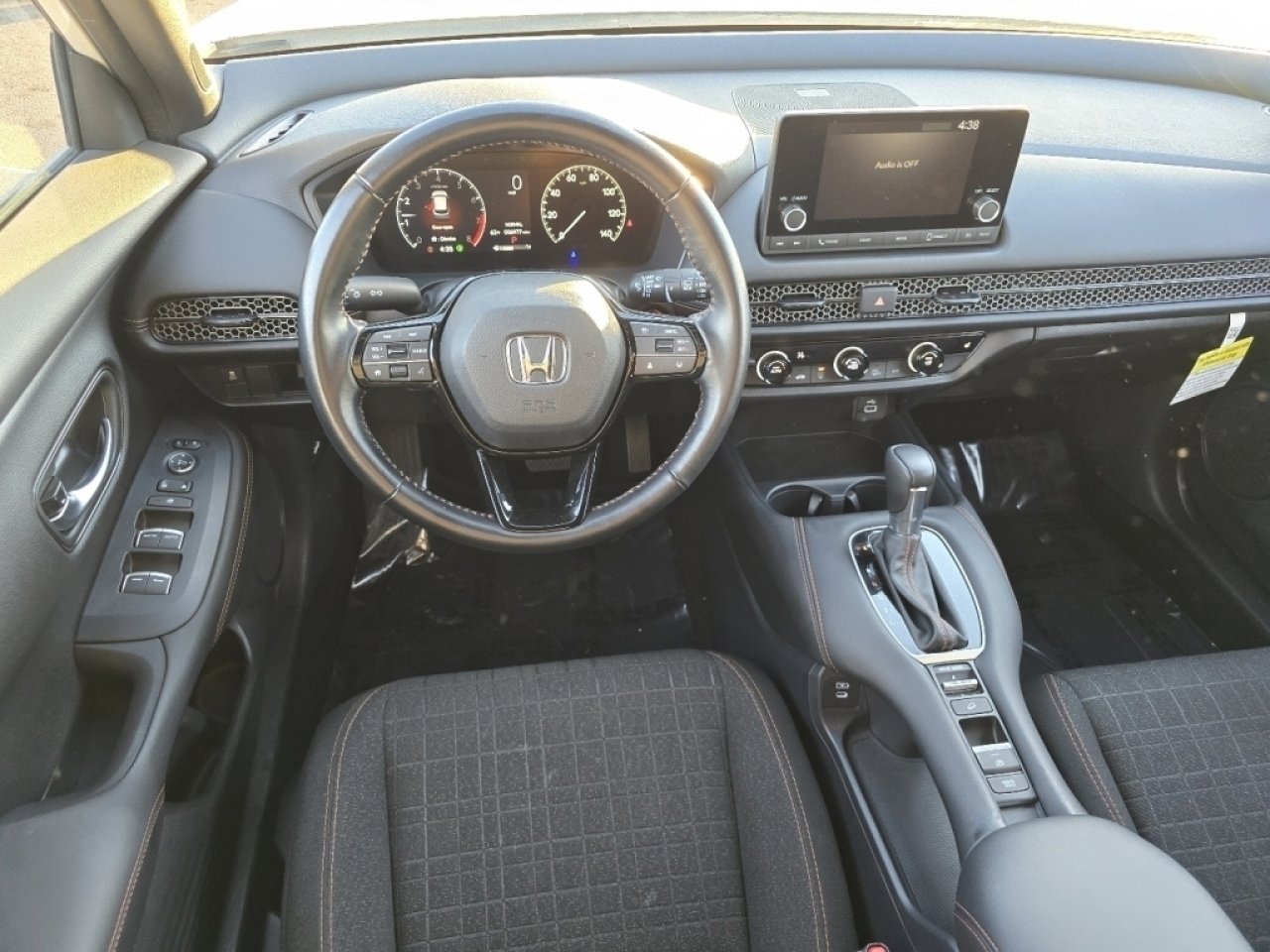 Certified 2025 Honda HR-V Sport image 25