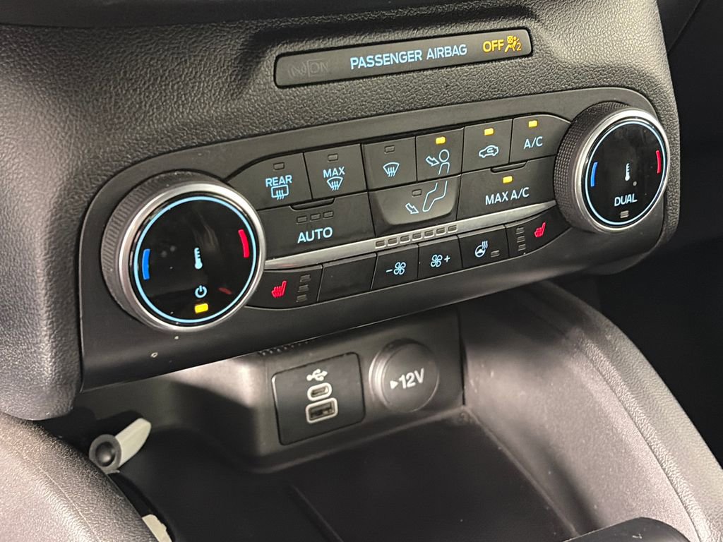 Used 2025 Ford Escape ST-Line Select AWD/4WD image 19