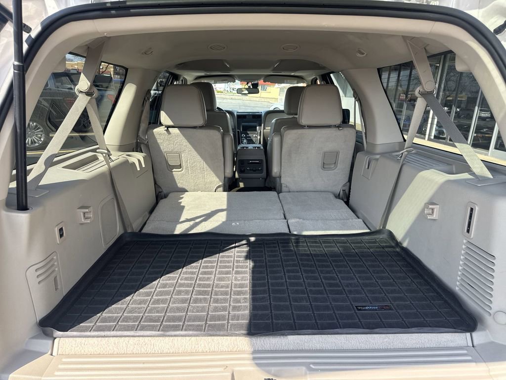 Used 2016 Lincoln Navigator L Select image 22