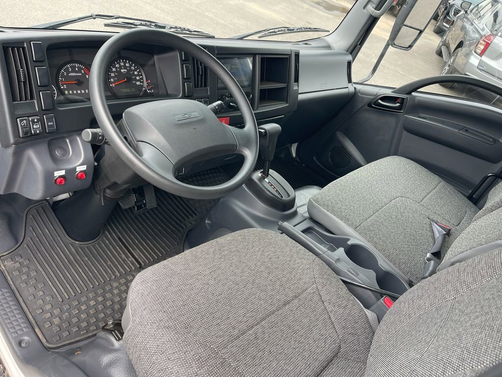 Used 2024 Chevrolet Low Cab Forward RWD image 17