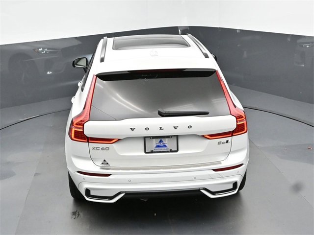 Used 2022 Volvo XC60 B6 R-Design w/ Protection Package Premier image 46