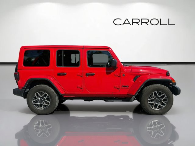 Used 2026 Jeep Wrangler Unlimited Sahara AWD/4WD image 2