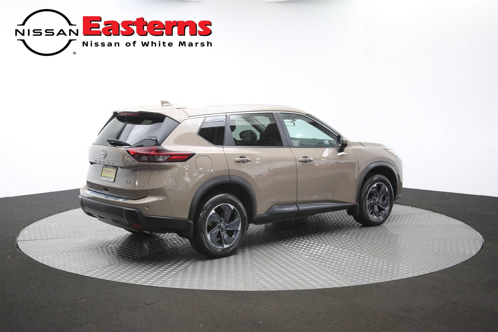 Used 2024 Nissan Rogue SV w/ SV Premium Package FWD image 41