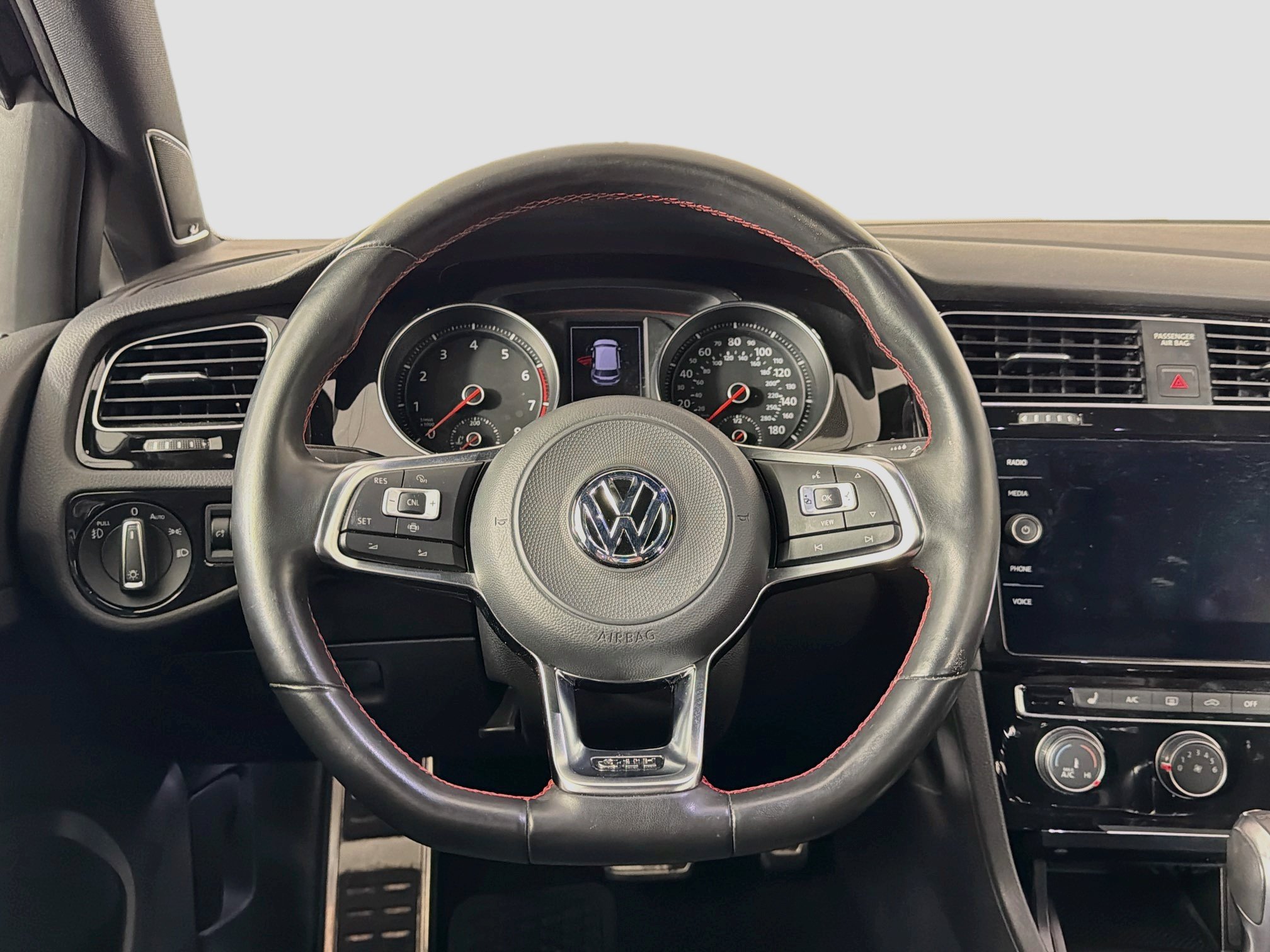 Used 2019 Volkswagen GTI SE FWD image 18