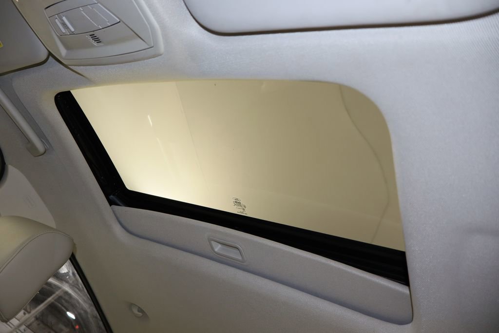 Used 2018 Ford Focus Titanium image 25