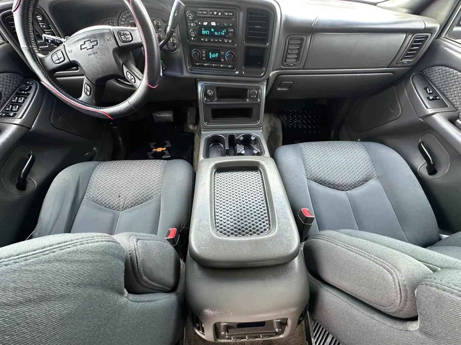 Used 2003 Chevrolet Avalanche 4x4 w/ Suspension Package, Off-Road image 17