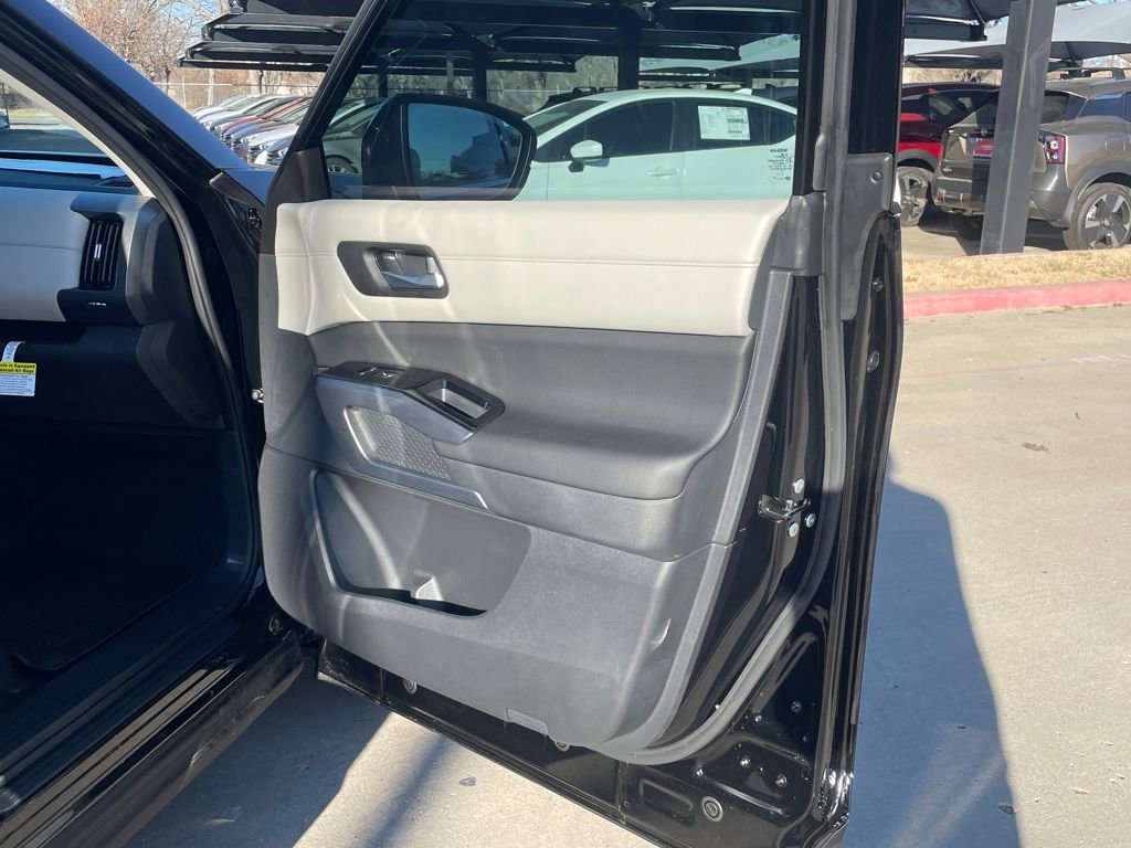 New 2026 Nissan Pathfinder SL AWD/4WD image 34