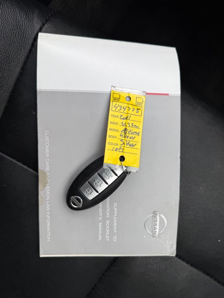 Used 2011 Nissan Altima 3.5 SR w/ 3.5SR Premium Pkg FWD image 26
