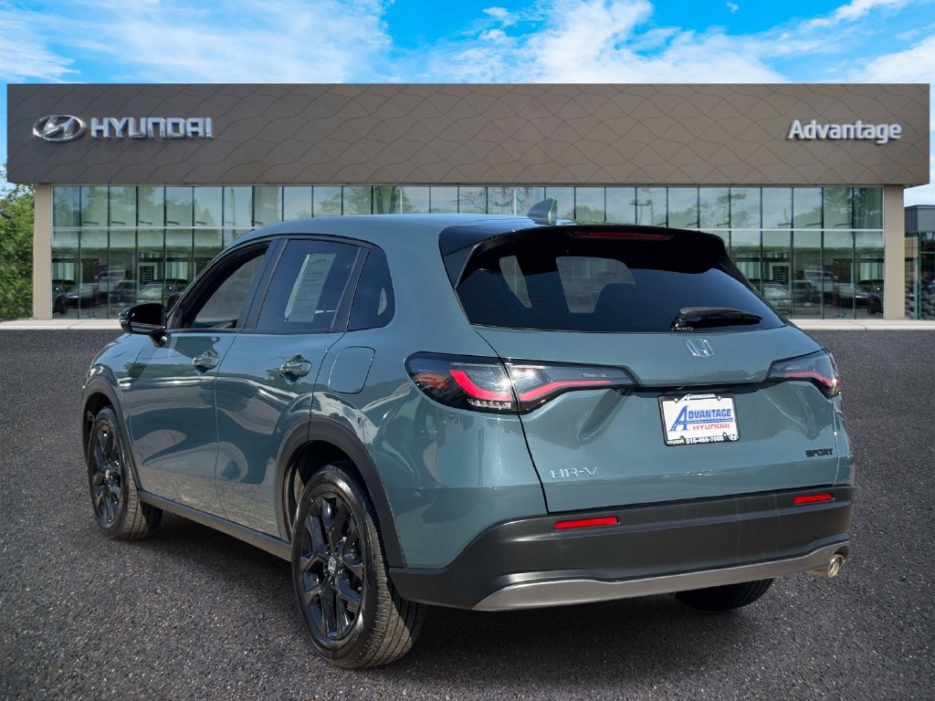 Used 2025 Honda HR-V Sport image 6