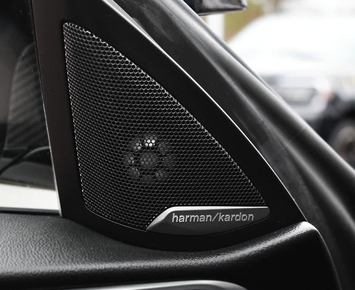 Used 2023 BMW M4 xDrive Competition w/ M Carbon Exterior Package image 38