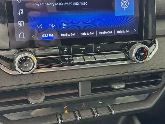 Used 2023 Chevrolet Colorado W/T image 17