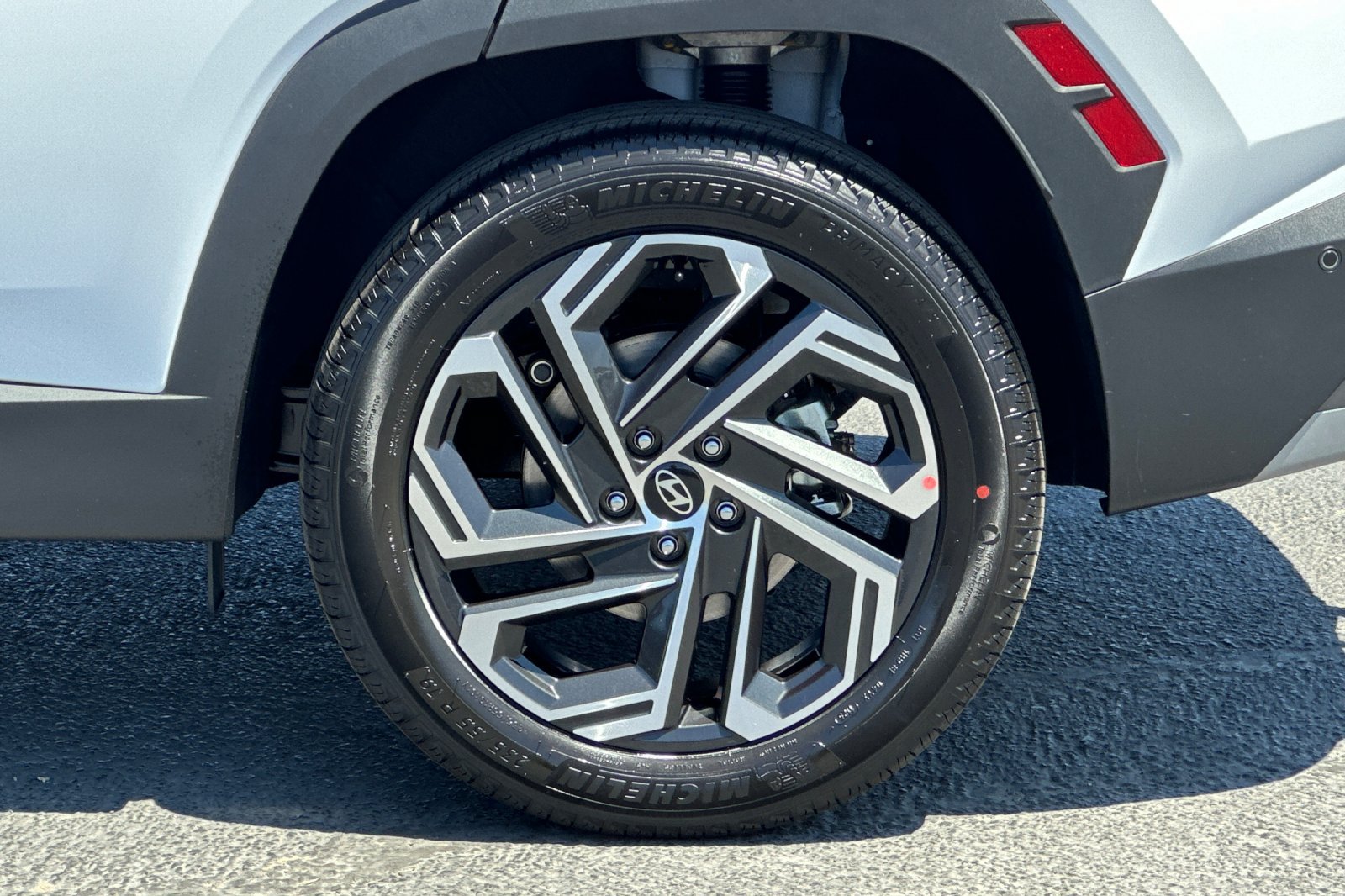 New 2025 Hyundai Tucson Limited AWD/4WD image 25
