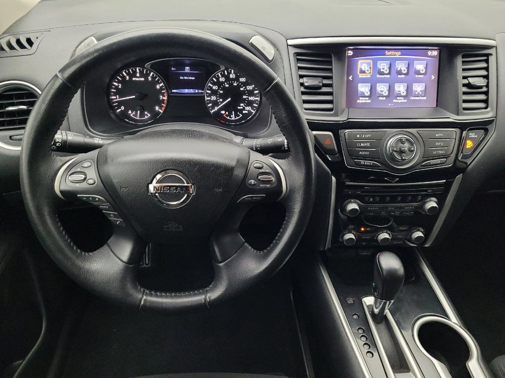 Used 2020 Nissan Pathfinder SV FWD image 22
