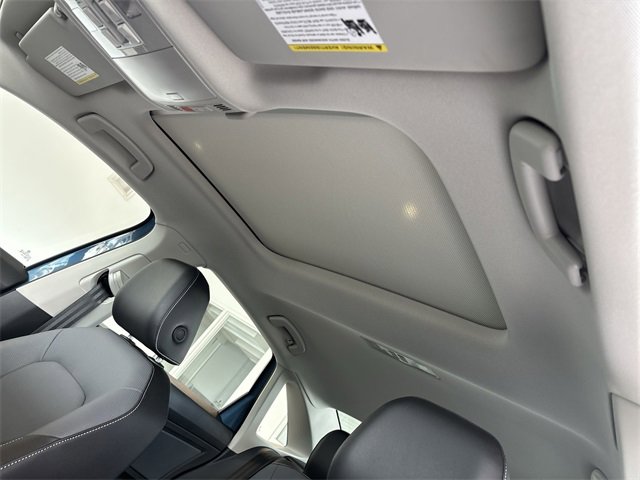 Used 2025 Volkswagen Jetta SEL image 24