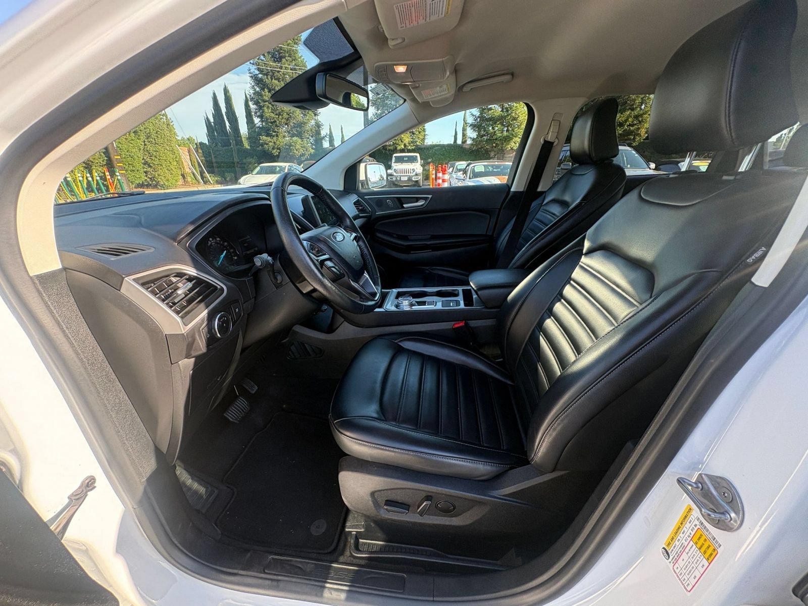 Used 2024 Ford Edge SEL AWD/4WD image 28
