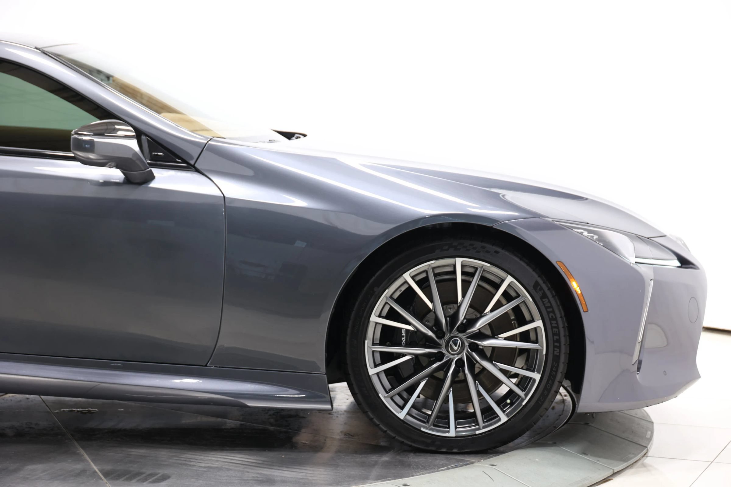 Used 2025 Lexus LC 500 Coupe w/ Touring Package RWD image 69