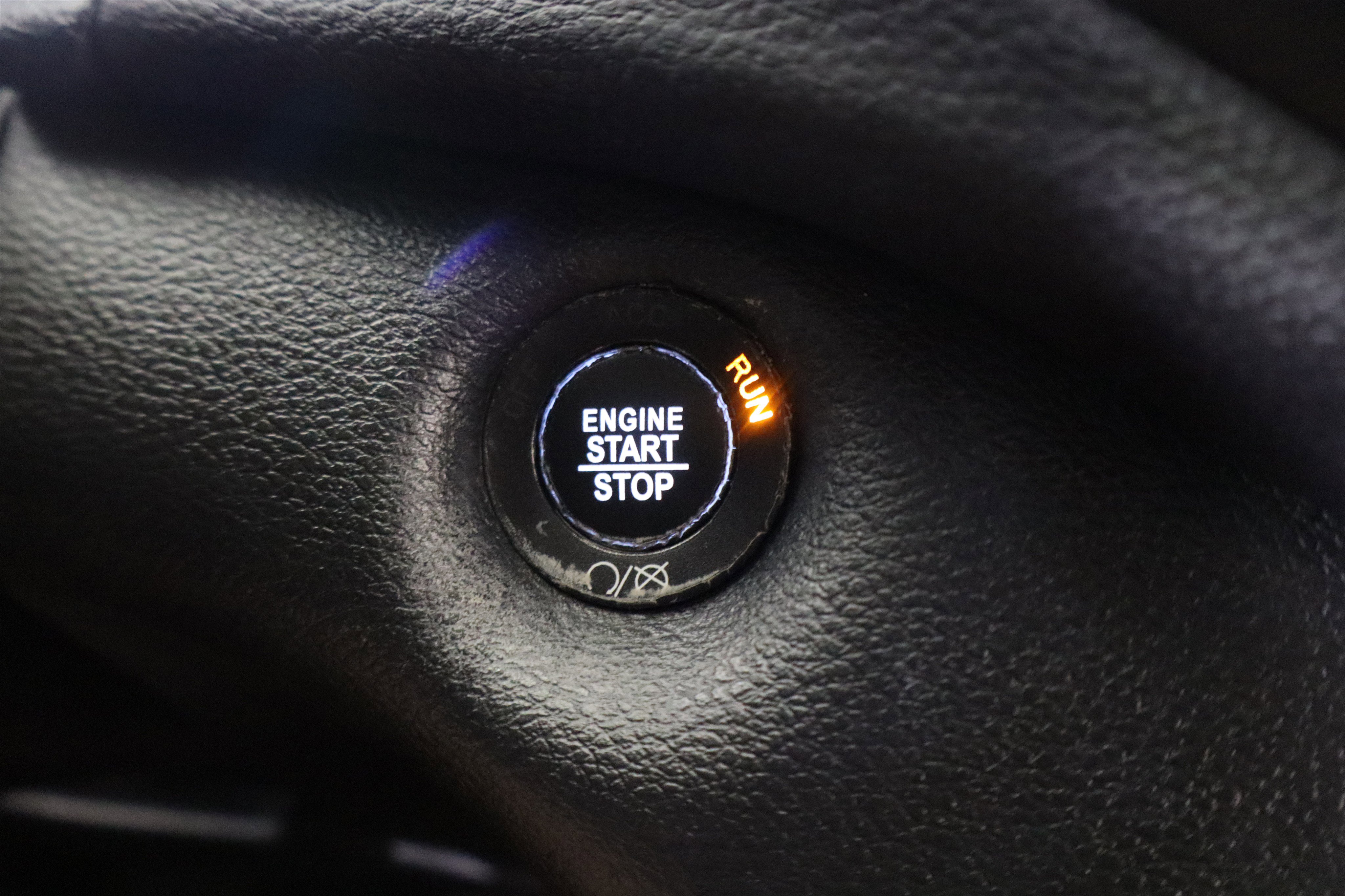 Used 2019 Jeep Cherokee Latitude Plus w/ Comfort/Convenience Group image 33