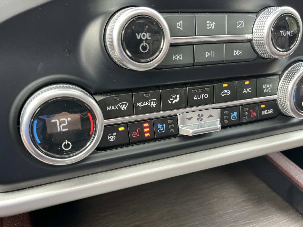 Used 2024 Ford Expedition Limited RWD image 40