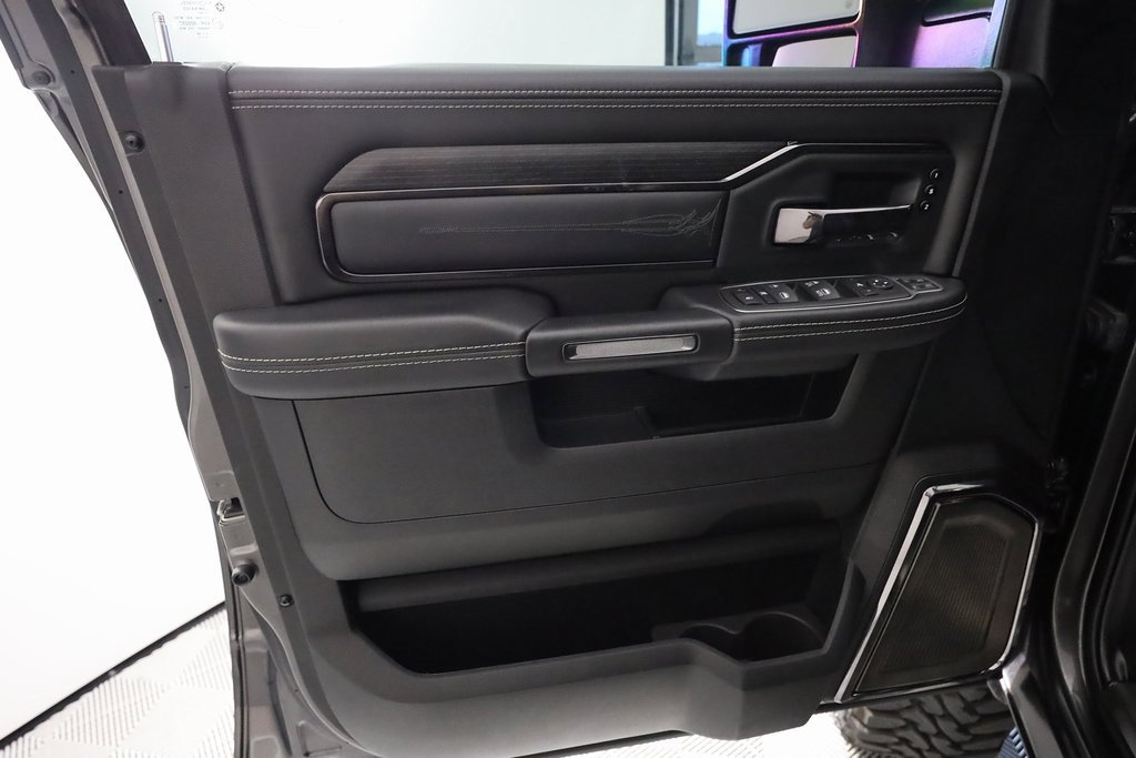 Used 2024 RAM 2500 Limited image 14
