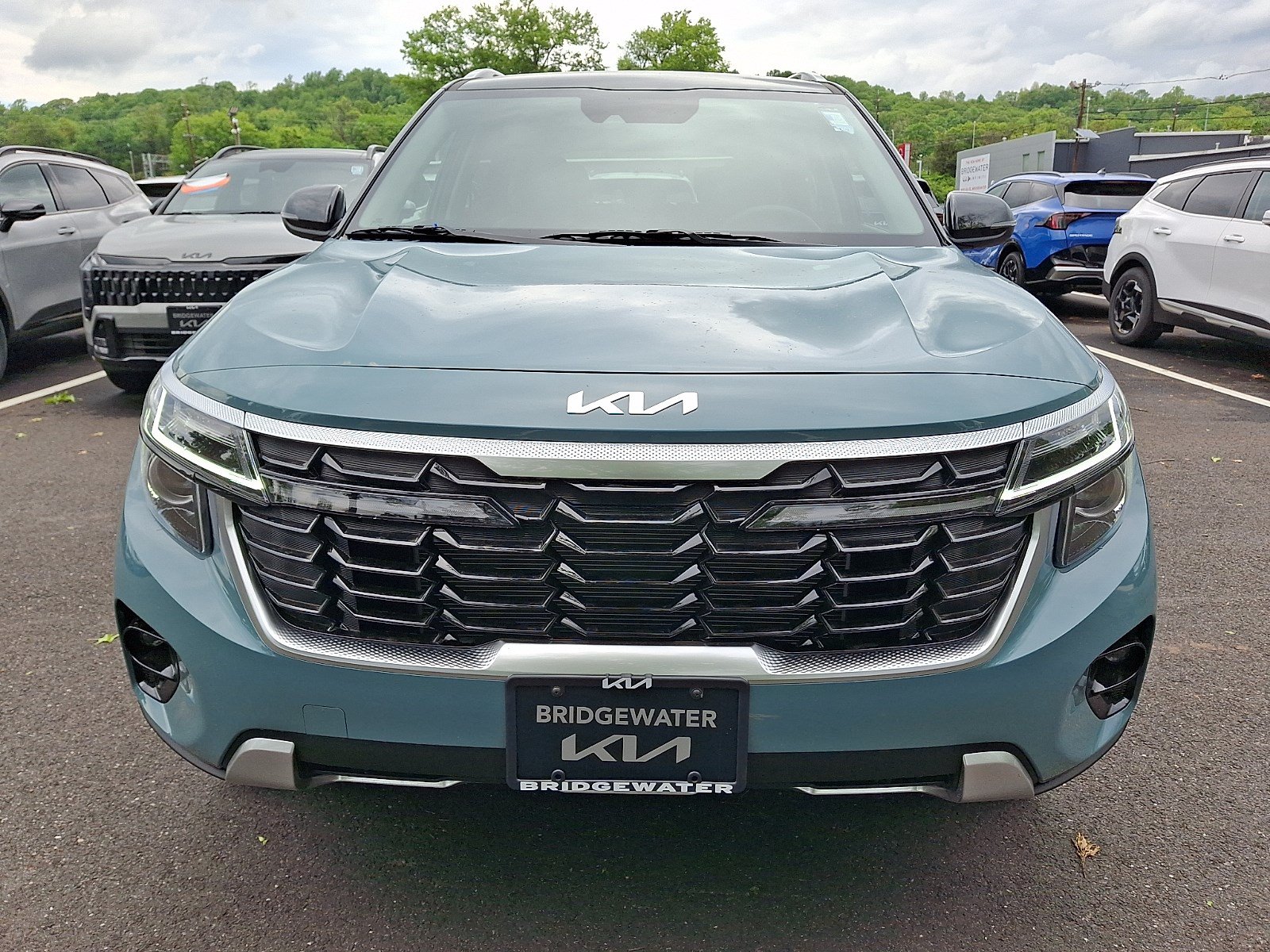 New 2026 Kia Seltos S AWD/4WD image 2
