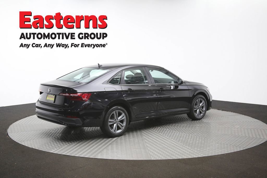 Used 2024 Volkswagen Jetta SE FWD image 40