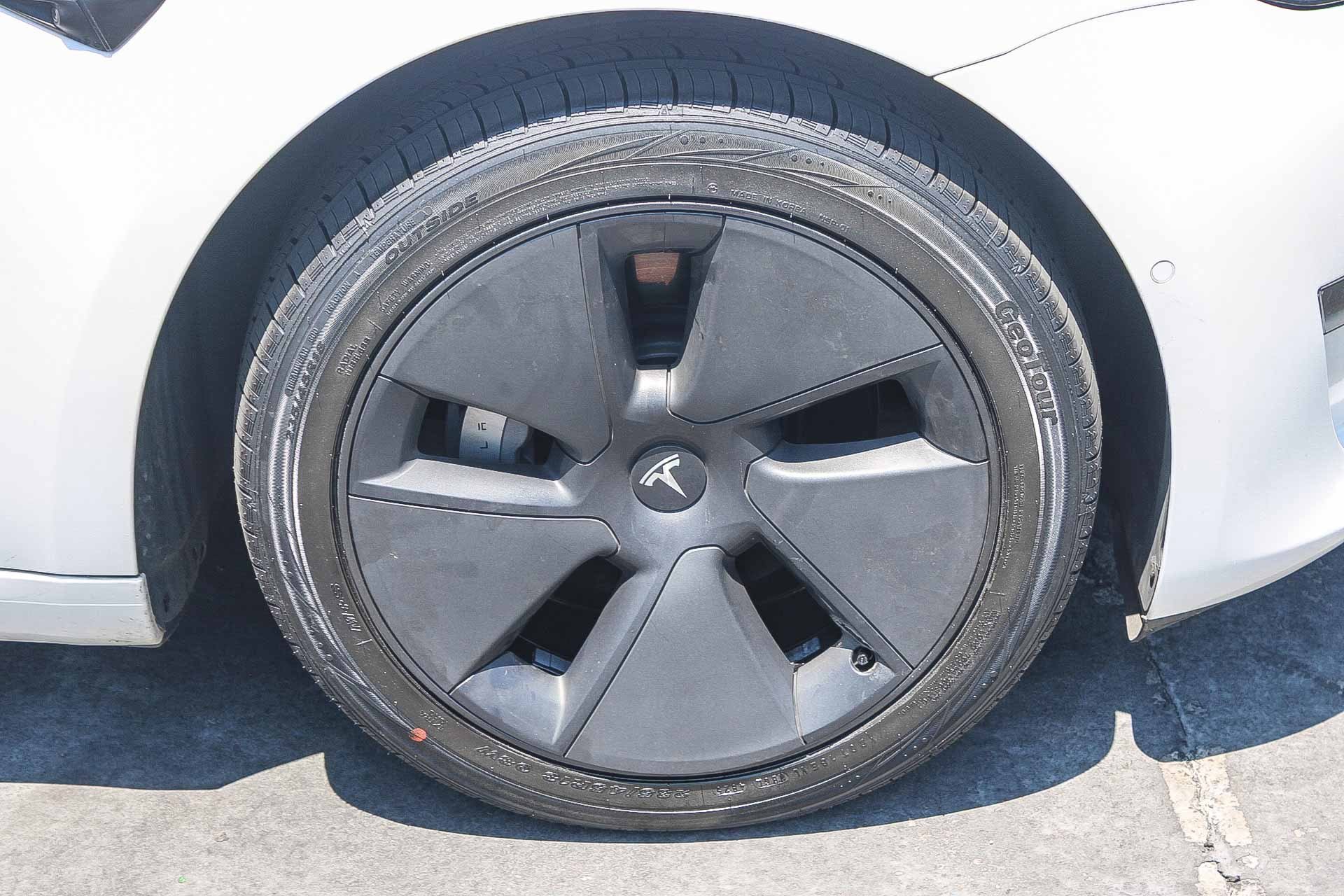 Used 2022 Tesla Model 3 Long Range AWD/4WD image 11
