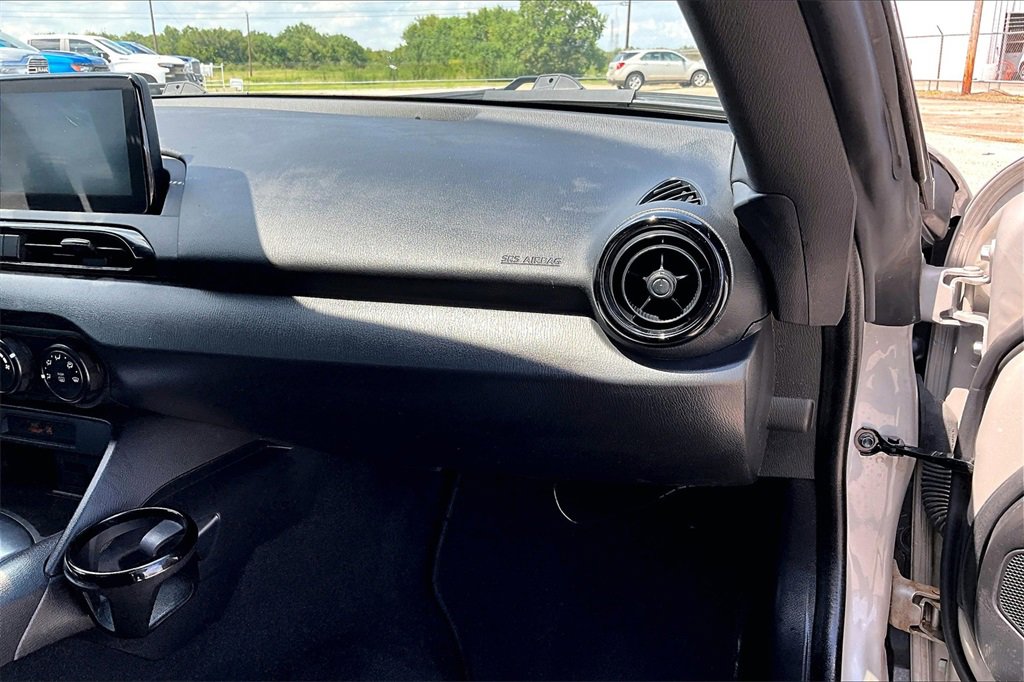 Used 2022 MAZDA MX-5 Miata Sport image 19