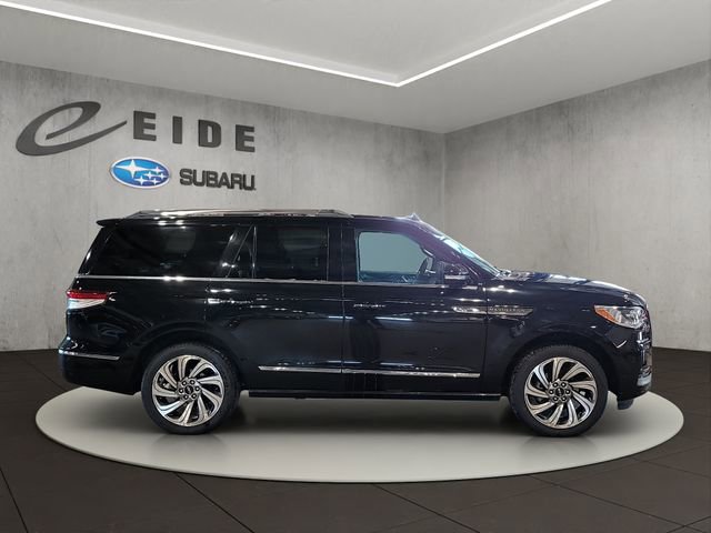 Used 2024 Lincoln Navigator Reserve image 37