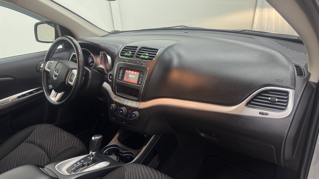 Used 2020 Dodge Journey SE w/ SE Popular Equipment Group FWD image 27