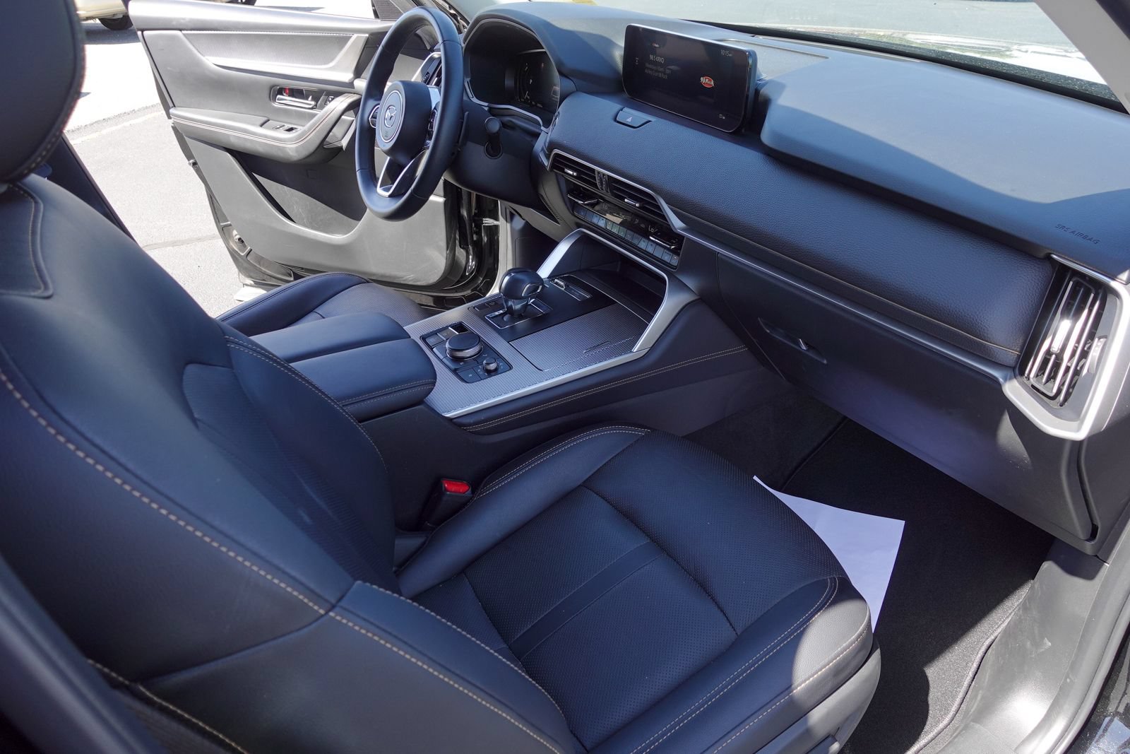 Certified 2024 MAZDA CX-90 Plug-In Hybrid w/ Preferred AWD/4WD image 13