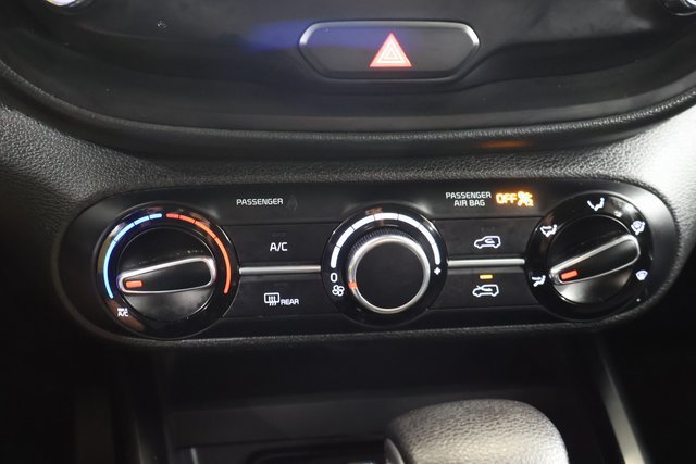 Used 2024 Kia Soul LX w/ Option Group 015 FWD image 18